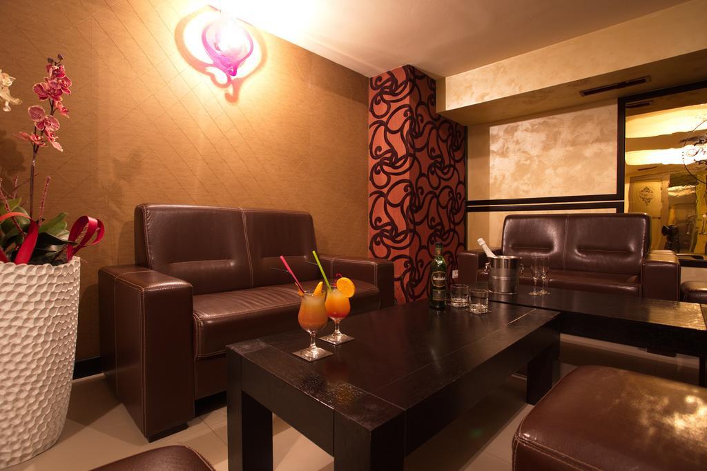 President Hotel Bacău Extérieur photo